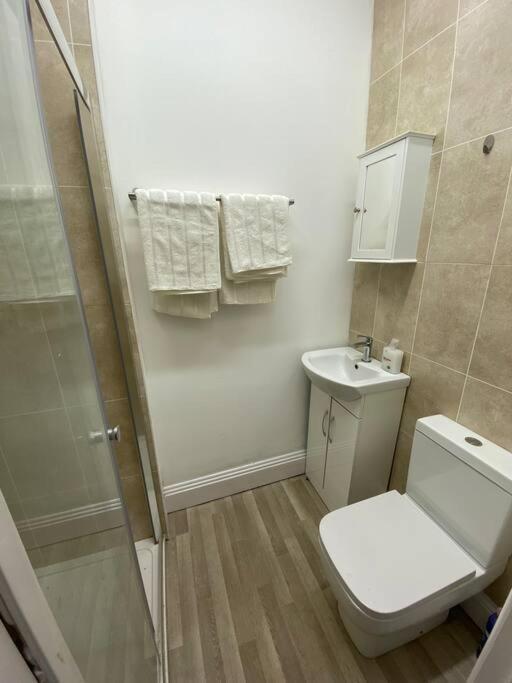 The Walnut Suite Lovely One Bedroom Flat In Stoke. Plymouth Exterior foto